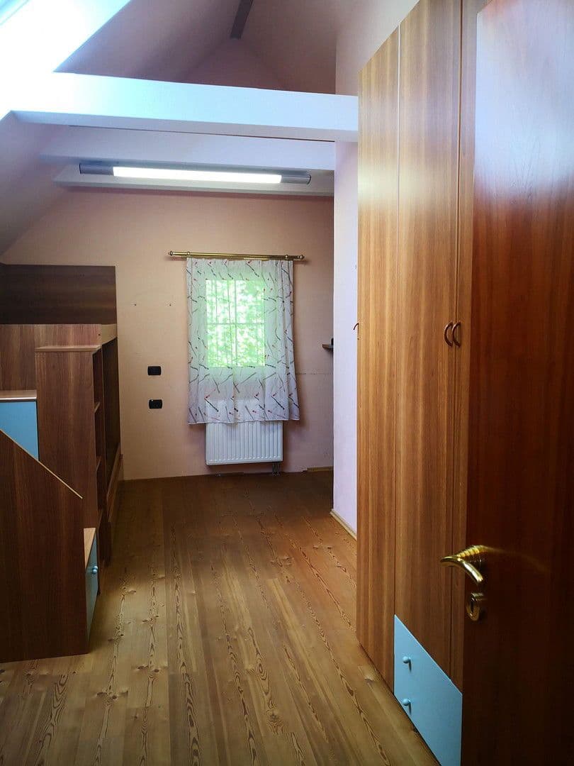 Predaj domu 320 m², pozemek 2.812 m², Mürzzuschlag, Štajersko Predaj domu 320 m², pozemek 2.812 m², Mürzzuschlag, Štajersko