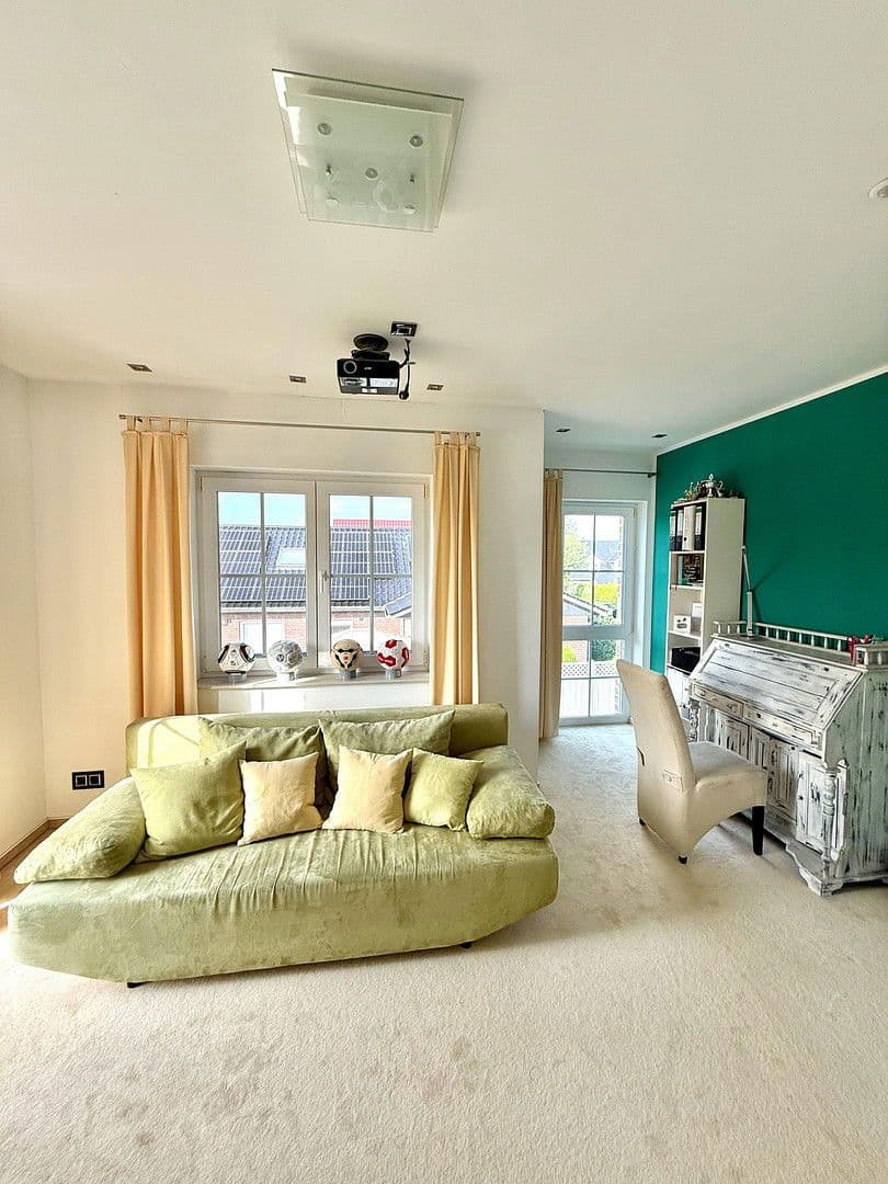 Predaj domu 190 m², pozemek 804 m², Buchholz in der Nordheide, Dolné Sasko Predaj domu 190 m², pozemek 804 m², Buchholz in der Nordheide, Dolné Sasko