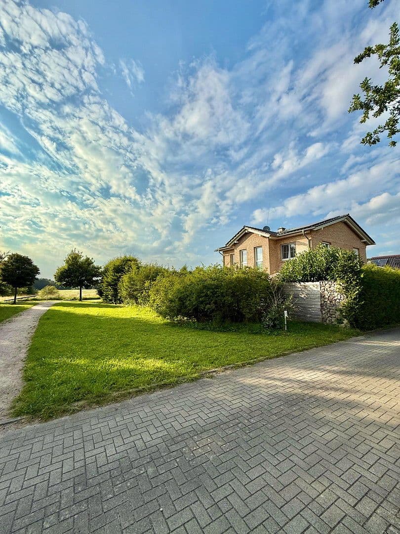 Predaj domu 190 m², pozemek 804 m², Buchholz in der Nordheide, Dolné Sasko Predaj domu 190 m², pozemek 804 m², Buchholz in der Nordheide, Dolné Sasko