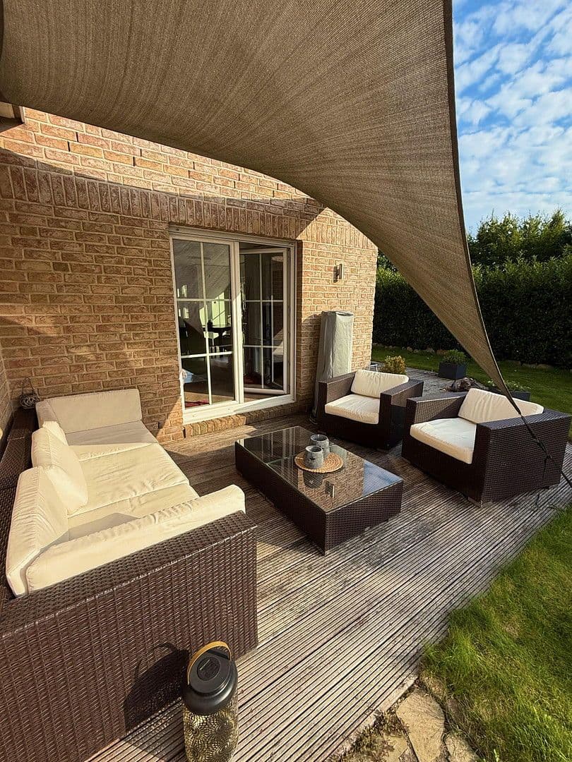 Predaj domu 190 m², pozemek 804 m², Buchholz in der Nordheide, Dolné Sasko Predaj domu 190 m², pozemek 804 m², Buchholz in der Nordheide, Dolné Sasko