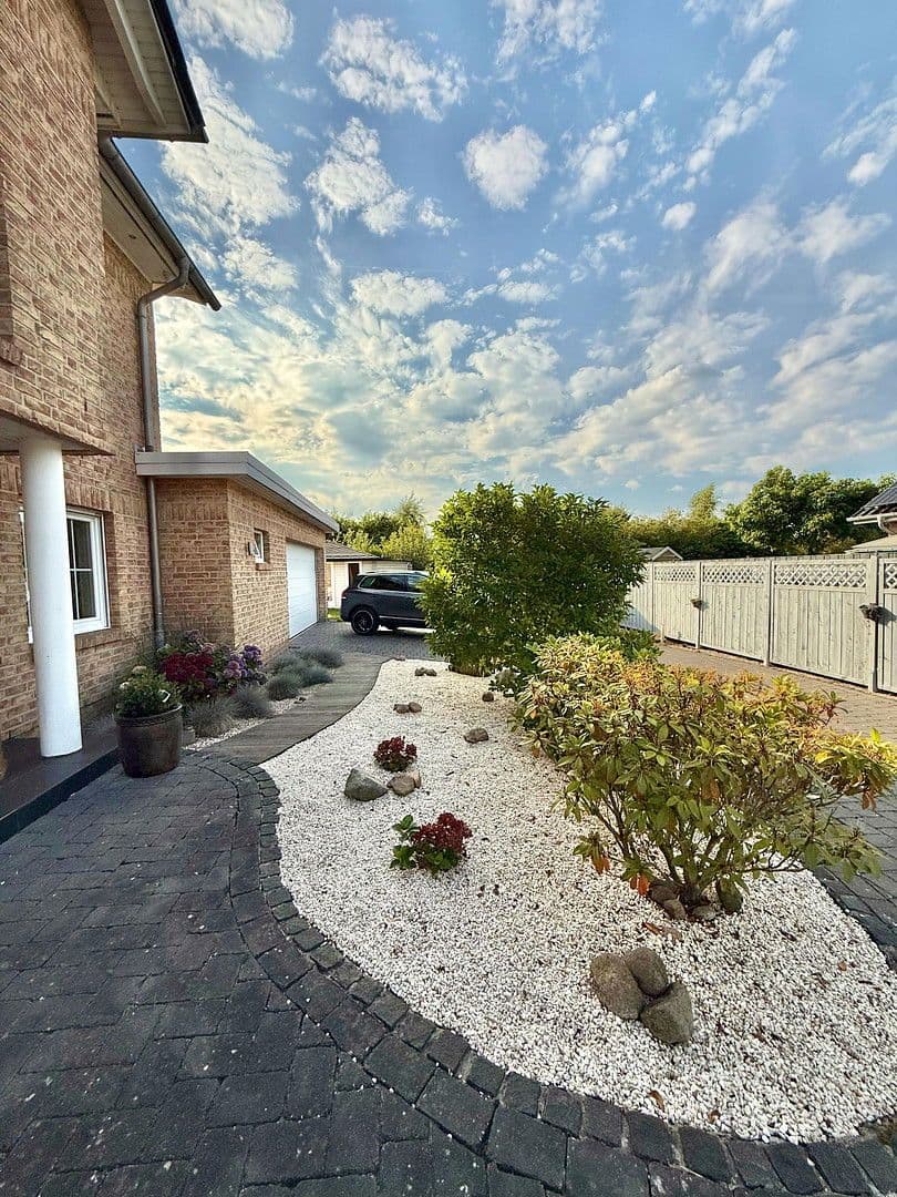 Predaj domu 190 m², pozemek 804 m², Buchholz in der Nordheide, Dolné Sasko Predaj domu 190 m², pozemek 804 m², Buchholz in der Nordheide, Dolné Sasko