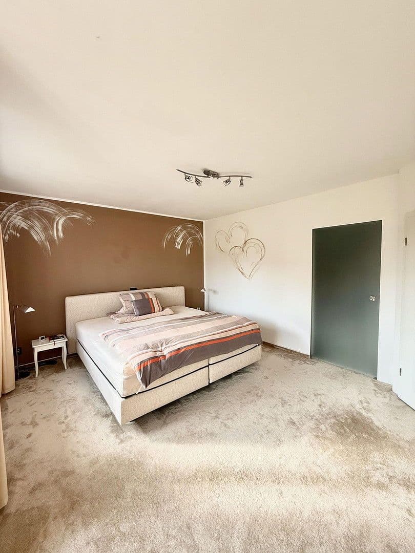 Predaj domu 190 m², pozemek 804 m², Buchholz in der Nordheide, Dolné Sasko Predaj domu 190 m², pozemek 804 m², Buchholz in der Nordheide, Dolné Sasko