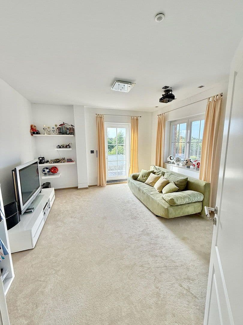 Predaj domu 190 m², pozemek 804 m², Buchholz in der Nordheide, Dolné Sasko Predaj domu 190 m², pozemek 804 m², Buchholz in der Nordheide, Dolné Sasko