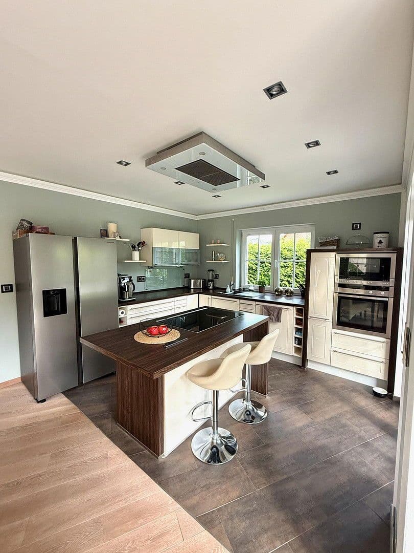 Predaj domu 190 m², pozemek 804 m², Buchholz in der Nordheide, Dolné Sasko Predaj domu 190 m², pozemek 804 m², Buchholz in der Nordheide, Dolné Sasko