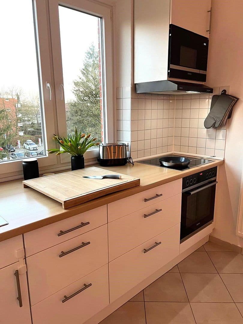 Prenájom bytu 3-izbový 70 m², Hamburg, Hamburg Prenájom bytu 3-izbový 70 m², Hamburg, Hamburg