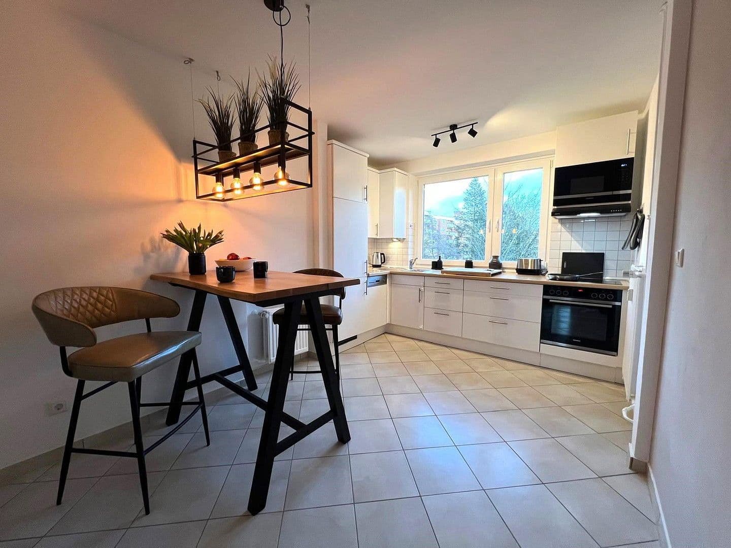 Prenájom bytu 3-izbový 70 m², Hamburg, Hamburg Prenájom bytu 3-izbový 70 m², Hamburg, Hamburg