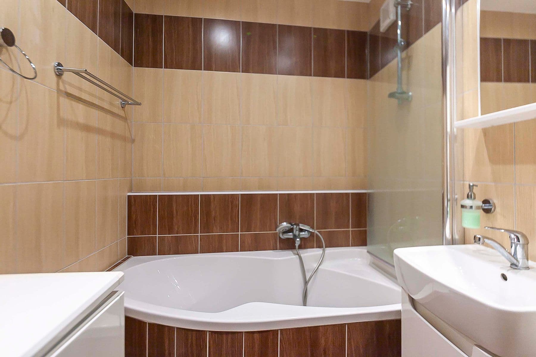 Predaj bytu 3-izbový 64 m², Kunínova, Praha, Praha Predaj bytu 3-izbový 64 m², Kunínova, Praha, Praha