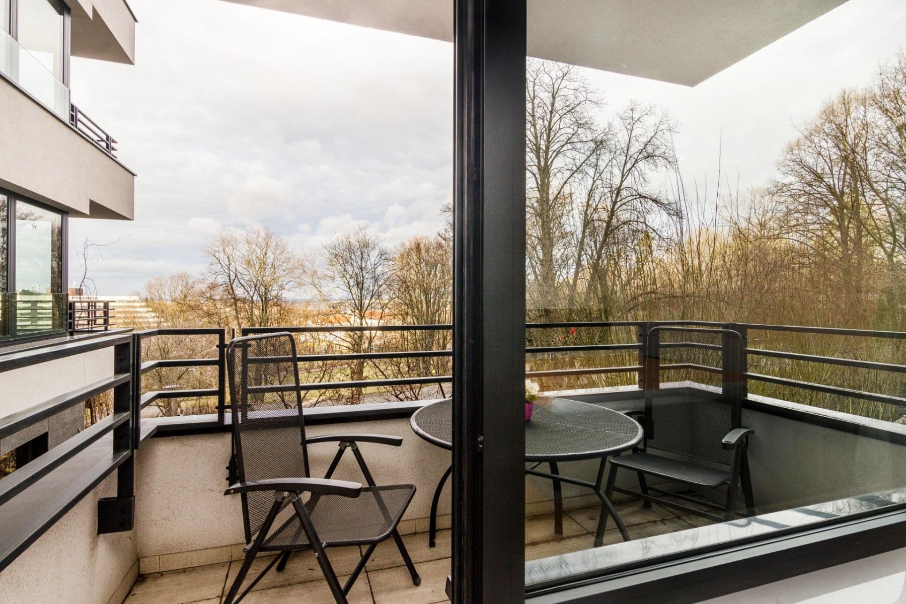 Prenájom bytu 2-izbový 71 m², Nad Závěrkou, Praha, Praha Prenájom bytu 2-izbový 71 m², Nad Závěrkou, Praha, Praha