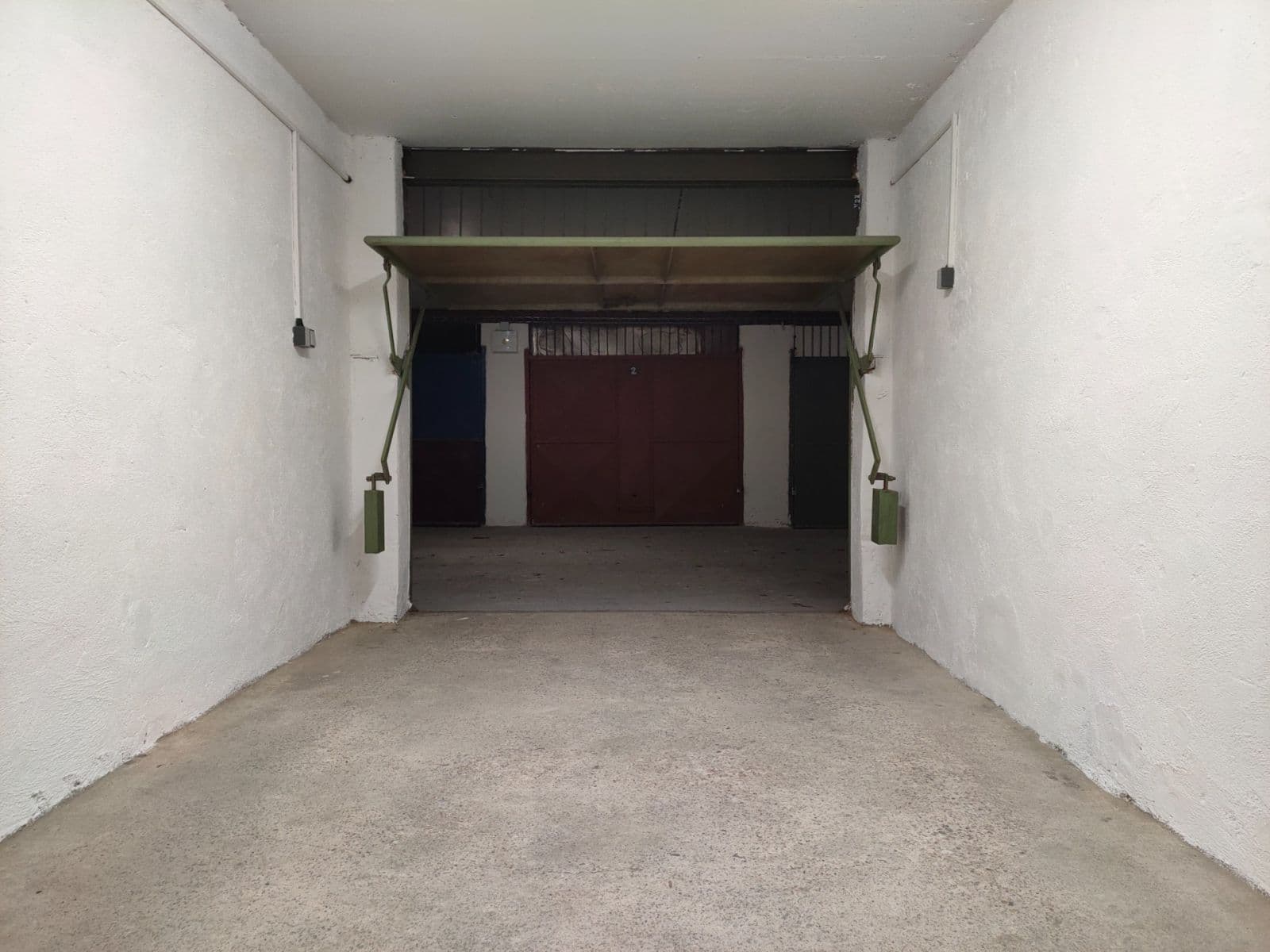 Prenájom garáže 16 m², Bellevue, Kladno, Středočeský kraj Prenájom garáže 16 m², Bellevue, Kladno, Středočeský kraj