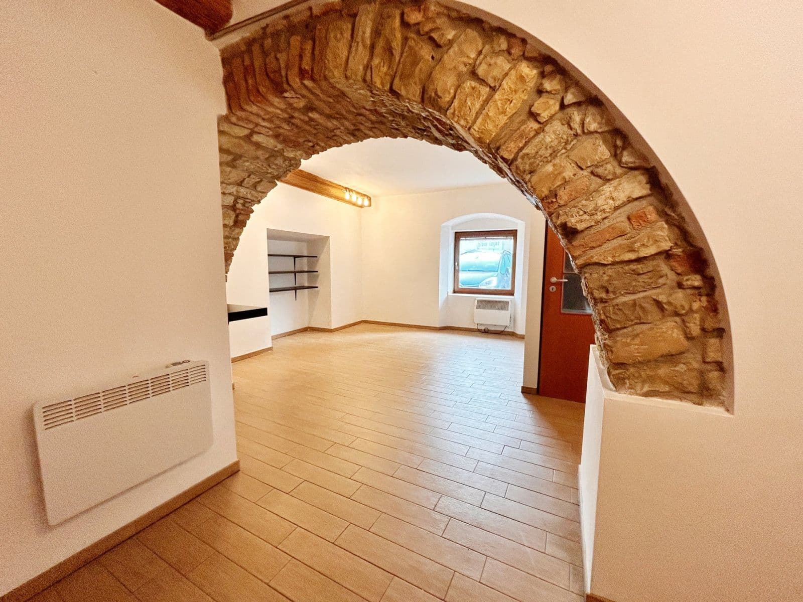 Prenájom bytu 1-izbový 27 m², Družstevní, Chýně, Středočeský kraj Prenájom bytu 1-izbový 27 m², Družstevní, Chýně, Středočeský kraj