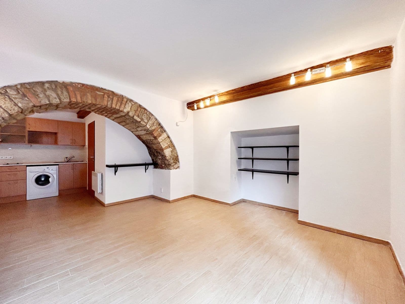 Prenájom bytu 1-izbový 27 m², Družstevní, Chýně, Středočeský kraj Prenájom bytu 1-izbový 27 m², Družstevní, Chýně, Středočeský kraj