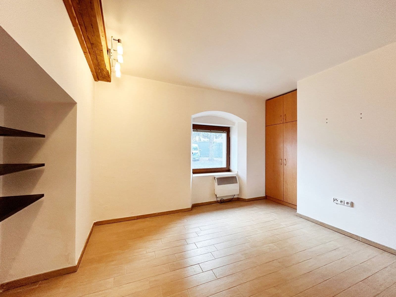 Prenájom bytu 1-izbový 27 m², Družstevní, Chýně, Středočeský kraj Prenájom bytu 1-izbový 27 m², Družstevní, Chýně, Středočeský kraj