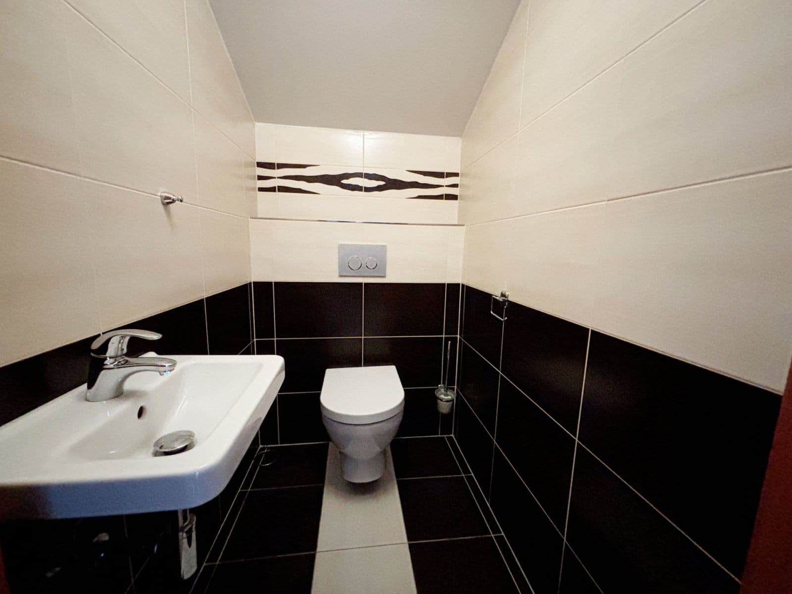 Prenájom domu 185 m², pozemek 640 m², Zaječí, Praha, Praha Prenájom domu 185 m², pozemek 640 m², Zaječí, Praha, Praha