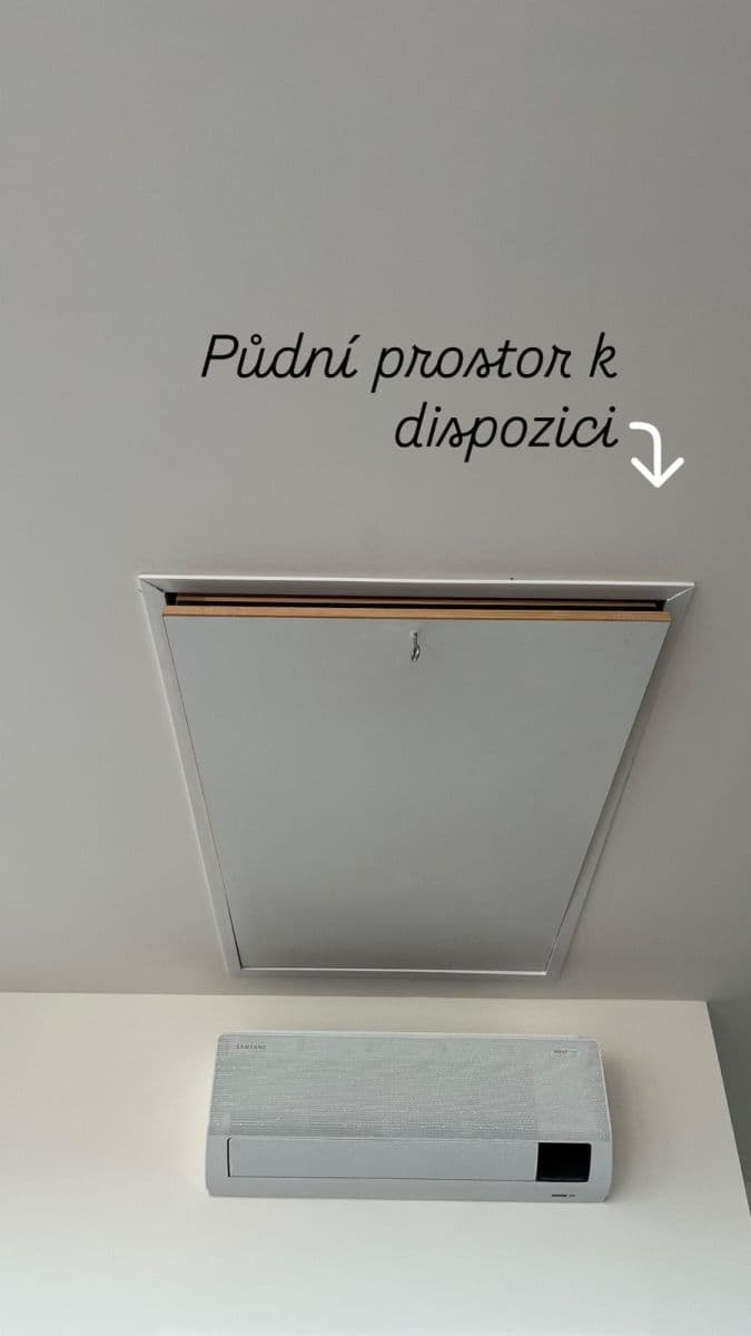 Prenájom bytu 3-izbový 91 m², Šlikova, Praha, Praha Prenájom bytu 3-izbový 91 m², Šlikova, Praha, Praha