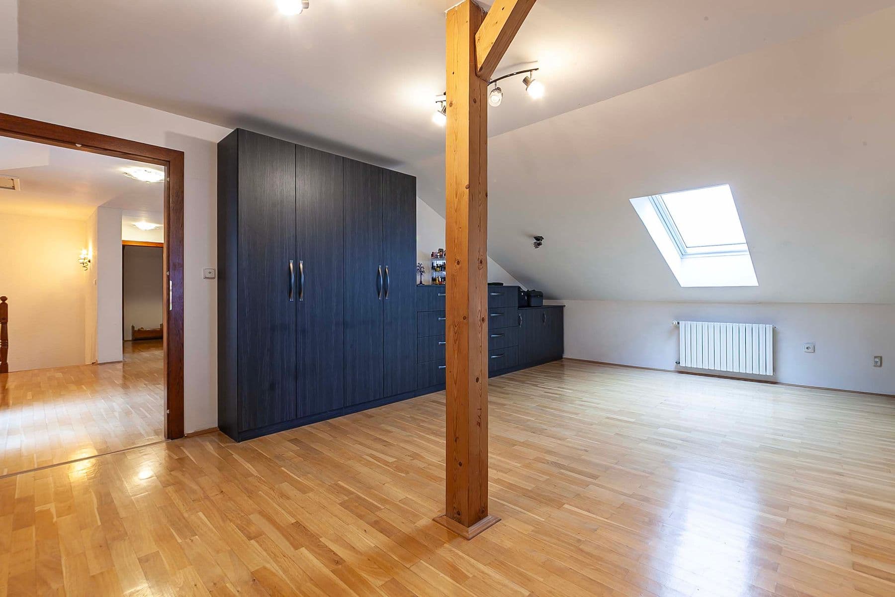 Predaj domu 565 m², pozemek 1.464 m², Na Slovanech, Zruč-Senec, Plzeňský kraj Predaj domu 565 m², pozemek 1.464 m², Na Slovanech, Zruč-Senec, Plzeňský kraj