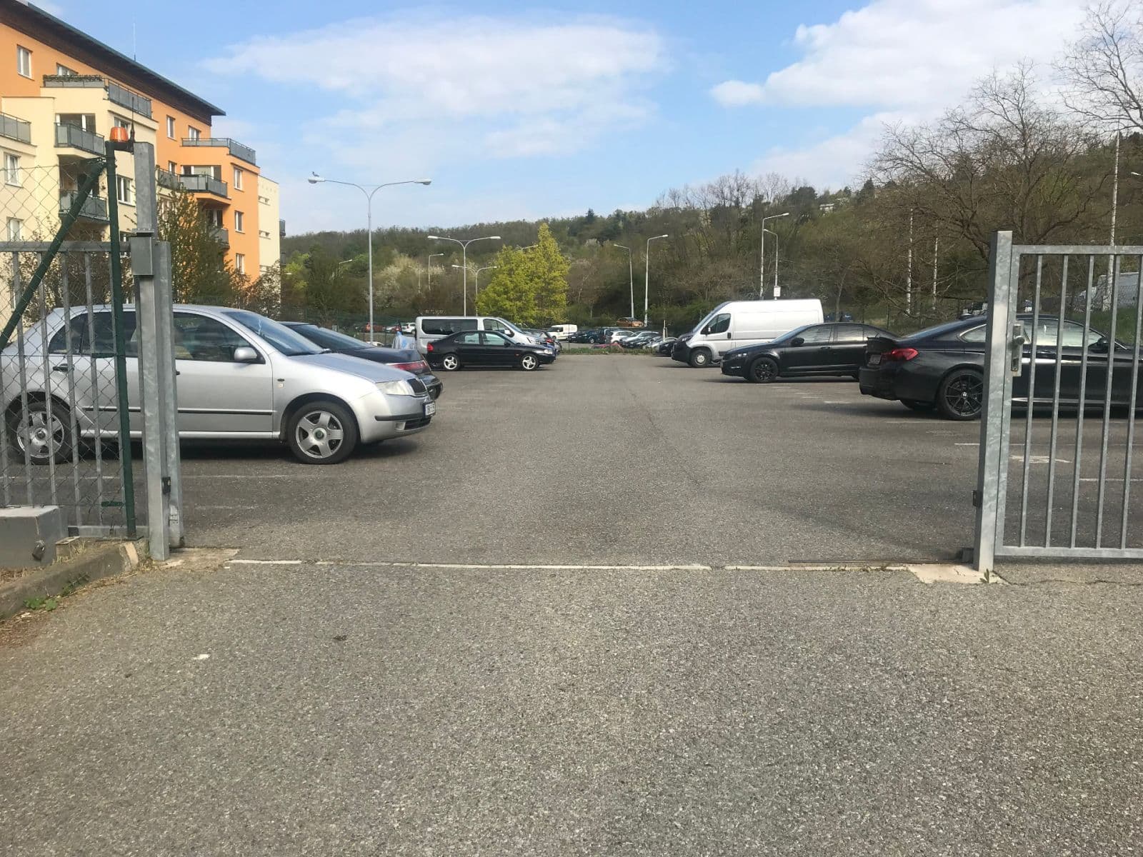 Prenájom garáže 14 m², Plachty, Brno, Jihomoravský kraj Prenájom garáže 14 m², Plachty, Brno, Jihomoravský kraj