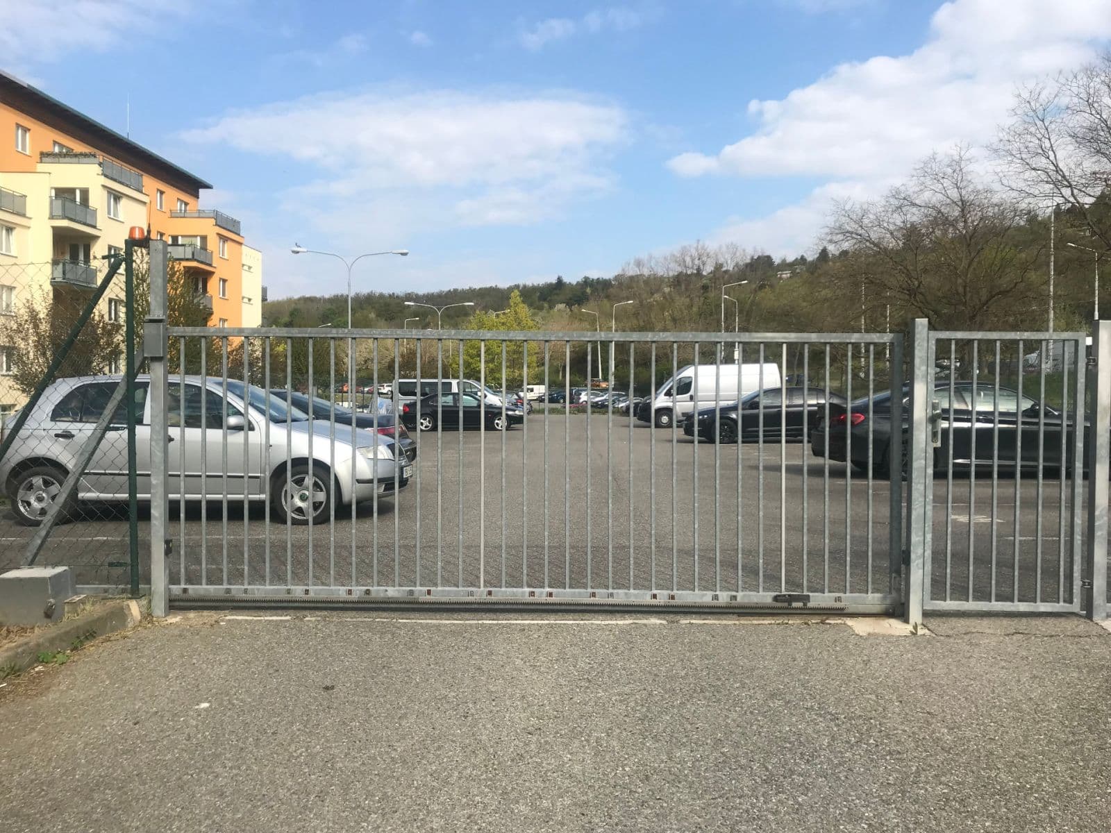 Prenájom garáže 14 m², Plachty, Brno, Jihomoravský kraj Prenájom garáže 14 m², Plachty, Brno, Jihomoravský kraj