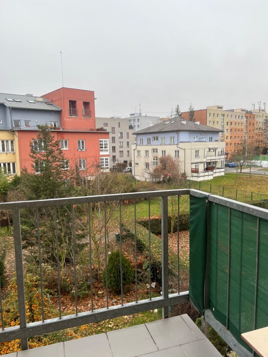 Prenájom bytu 1-izbový 41 m², Jaromíra Vejvody, Praha, Praha Prenájom bytu 1-izbový 41 m², Jaromíra Vejvody, Praha, Praha