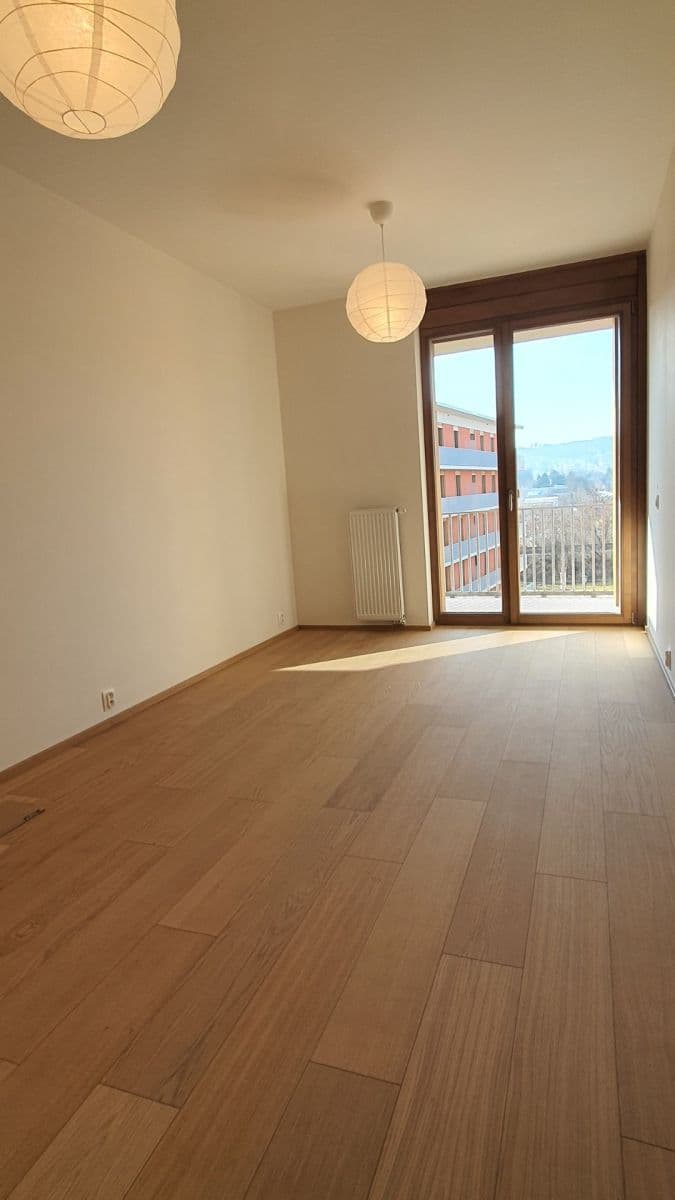 Prenájom bytu 2-izbový 71 m², Vrátnická, Praha, Praha Prenájom bytu 2-izbový 71 m², Vrátnická, Praha, Praha