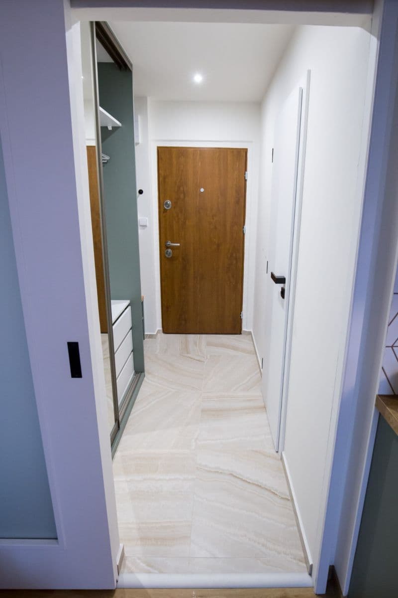 Prenájom bytu 1-izbový 35 m², Nušlova, Praha, Praha Prenájom bytu 1-izbový 35 m², Nušlova, Praha, Praha