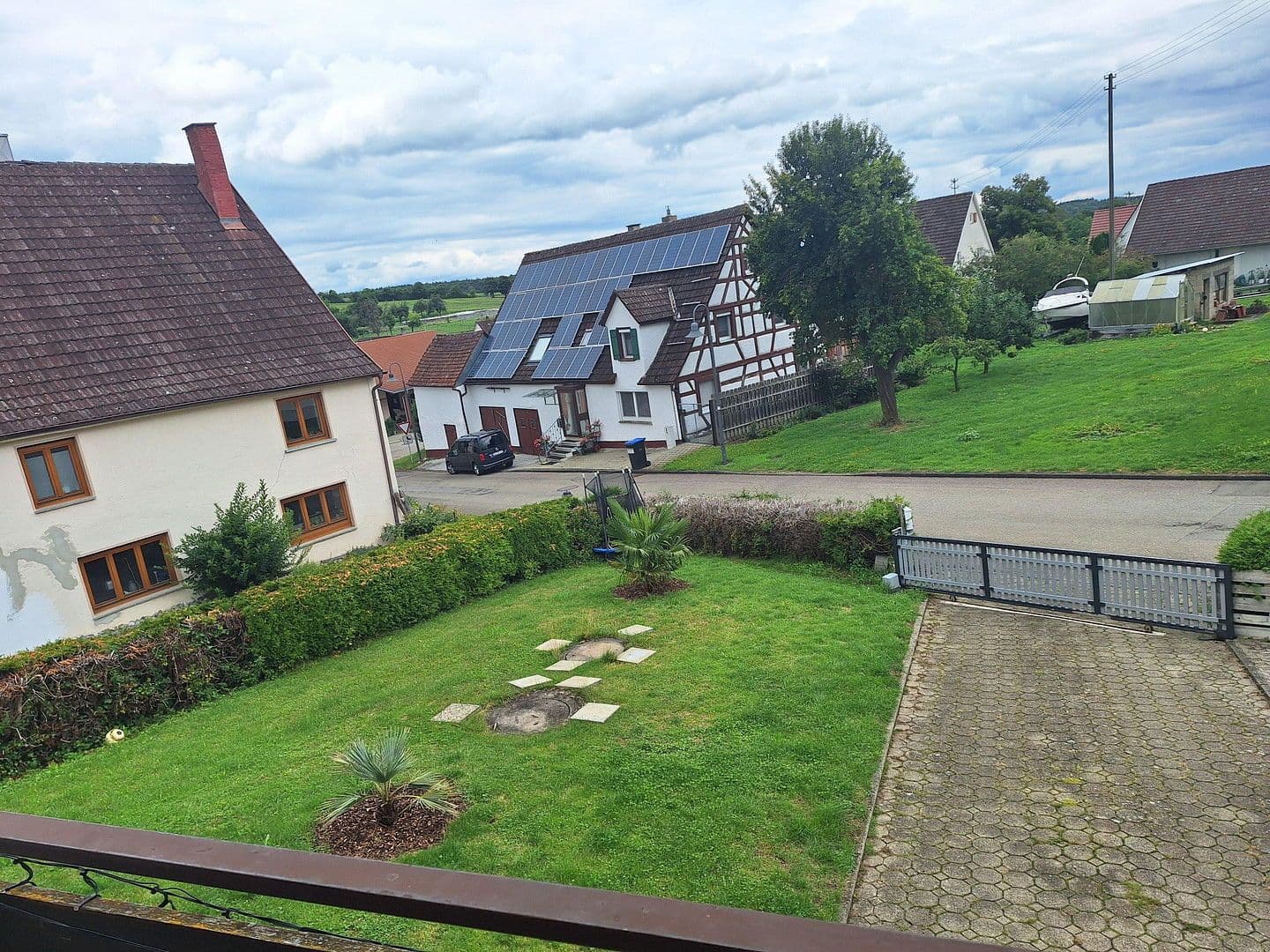 Predaj domu 100 m², pozemek 1.000 m², Emeringen, Bádensko-Wurttembersko Predaj domu 100 m², pozemek 1.000 m², Emeringen, Bádensko-Wurttembersko