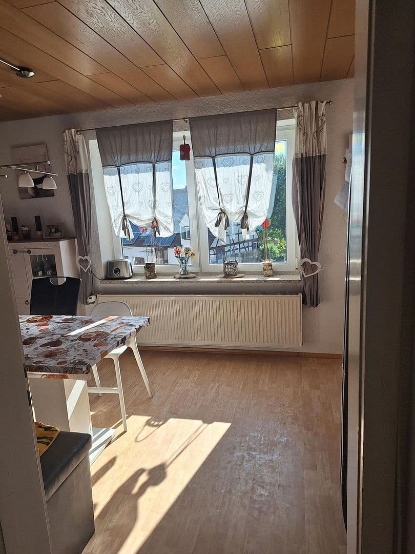 Predaj domu 100 m², pozemek 1.000 m², Emeringen, Bádensko-Wurttembersko Predaj domu 100 m², pozemek 1.000 m², Emeringen, Bádensko-Wurttembersko