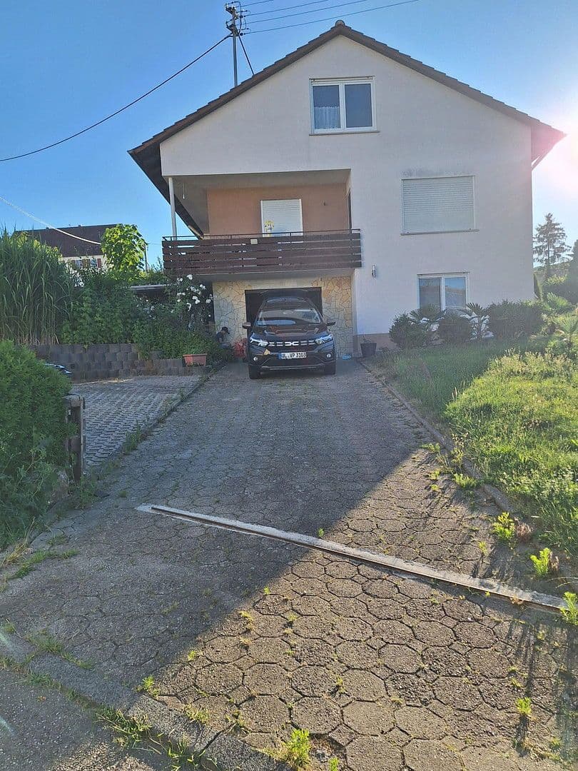 Predaj domu 100 m², pozemek 1.000 m², Emeringen, Bádensko-Wurttembersko Predaj domu 100 m², pozemek 1.000 m², Emeringen, Bádensko-Wurttembersko