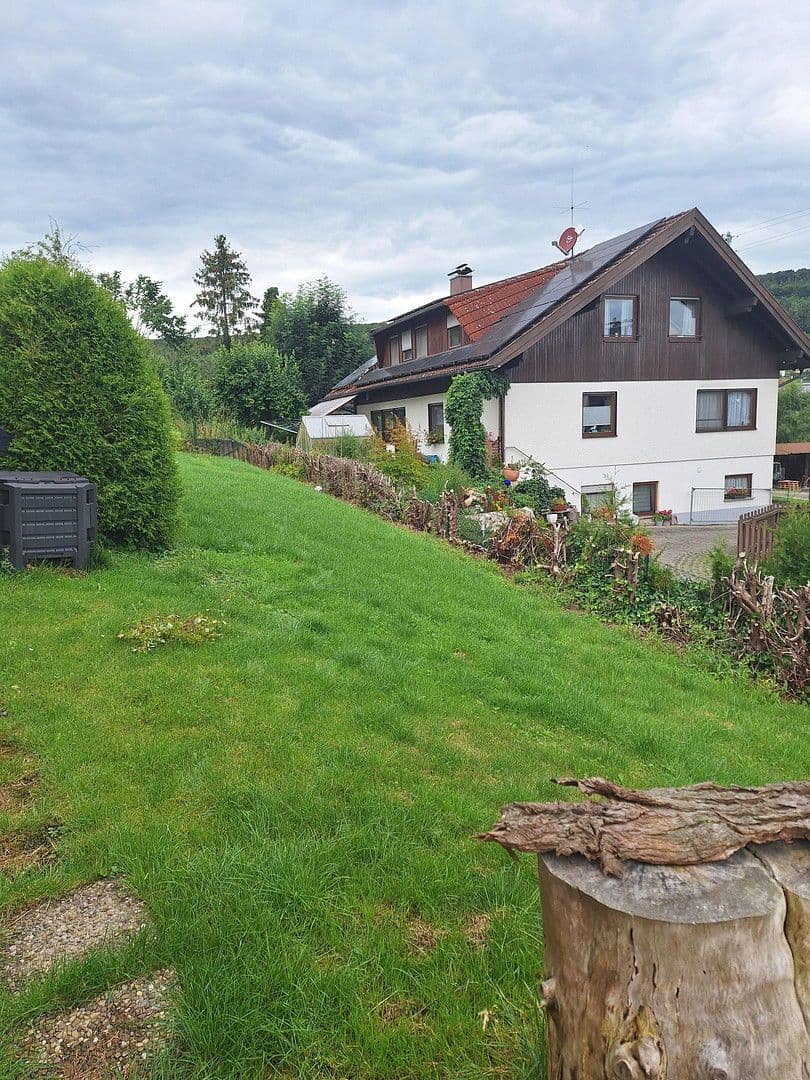 Predaj domu 100 m², pozemek 1.000 m², Emeringen, Bádensko-Wurttembersko Predaj domu 100 m², pozemek 1.000 m², Emeringen, Bádensko-Wurttembersko