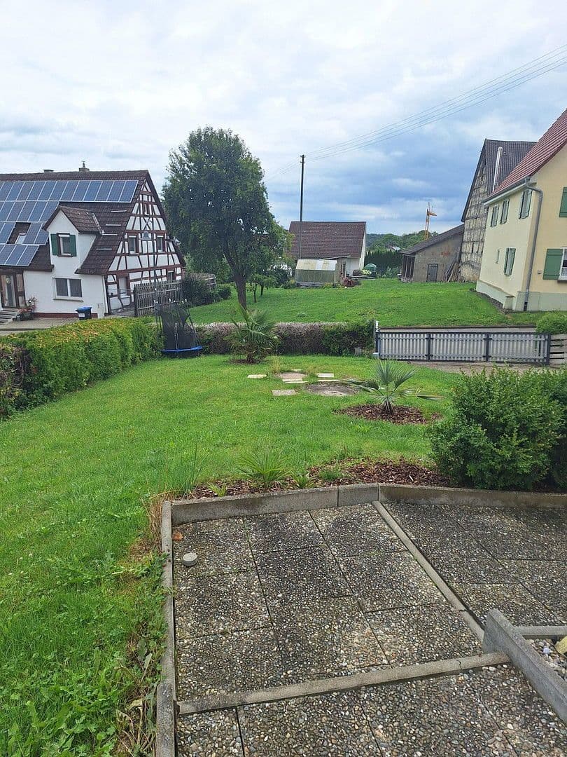 Predaj domu 100 m², pozemek 1.000 m², Emeringen, Bádensko-Wurttembersko Predaj domu 100 m², pozemek 1.000 m², Emeringen, Bádensko-Wurttembersko