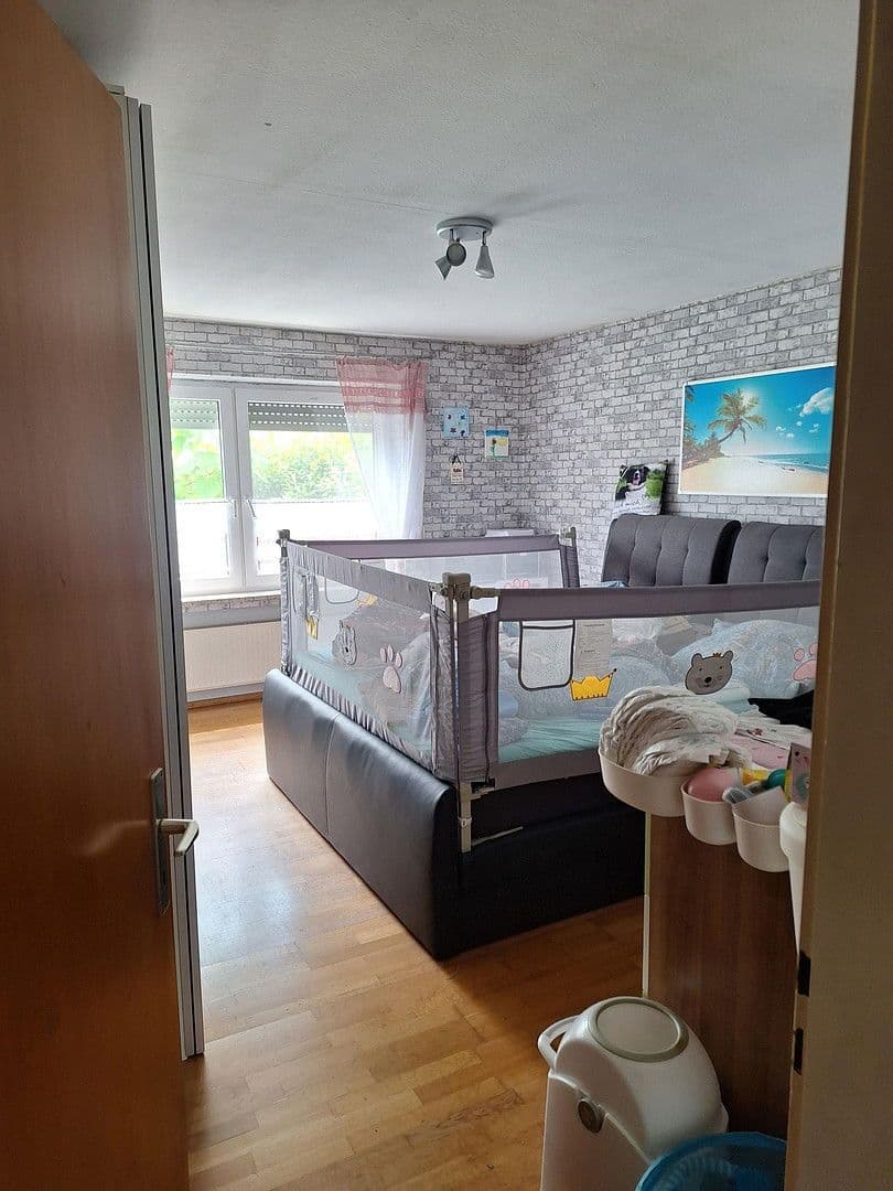 Predaj domu 100 m², pozemek 1.000 m², Emeringen, Bádensko-Wurttembersko Predaj domu 100 m², pozemek 1.000 m², Emeringen, Bádensko-Wurttembersko