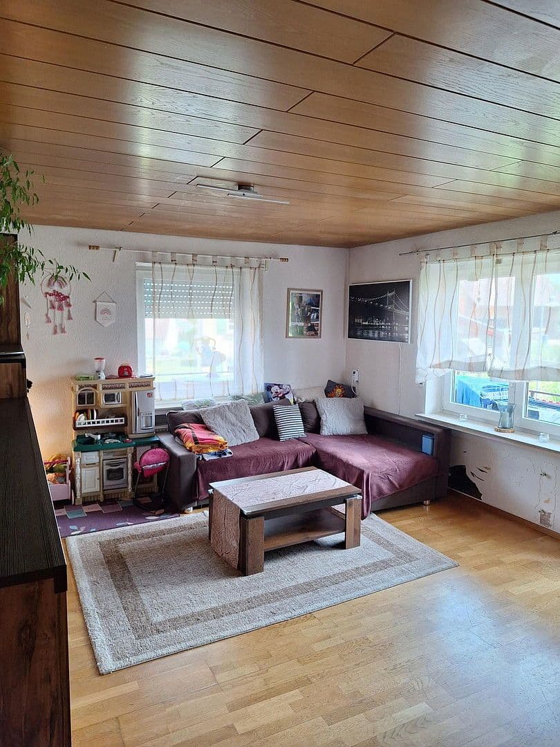 Predaj domu 100 m², pozemek 1.000 m², Emeringen, Bádensko-Wurttembersko Predaj domu 100 m², pozemek 1.000 m², Emeringen, Bádensko-Wurttembersko