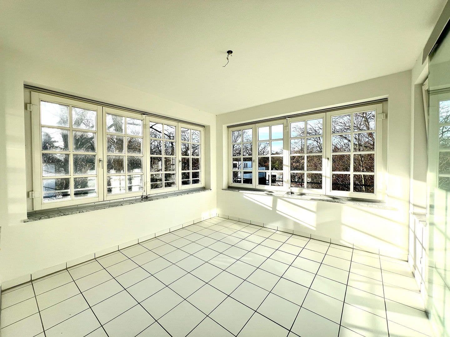 Prenájom bytu 2-izbový 74 m², Grabaustraße 17, Leipzig, Sasko Prenájom bytu 2-izbový 74 m², Grabaustraße 17, Leipzig, Sasko