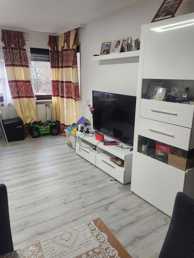 Prenájom bytu 3-izbový 90 m², Goethestr. 1, Heilbronn, Bádensko-Wurttembersko Prenájom bytu 3-izbový 90 m², Goethestr. 1, Heilbronn, Bádensko-Wurttembersko