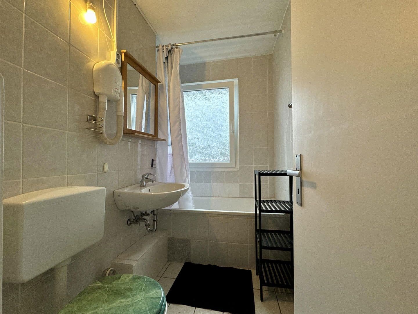 Prenájom bytu 1-izbový 22 m², Schwanenstraße 14, Frankfurt am Main, Hesensko Prenájom bytu 1-izbový 22 m², Schwanenstraße 14, Frankfurt am Main, Hesensko