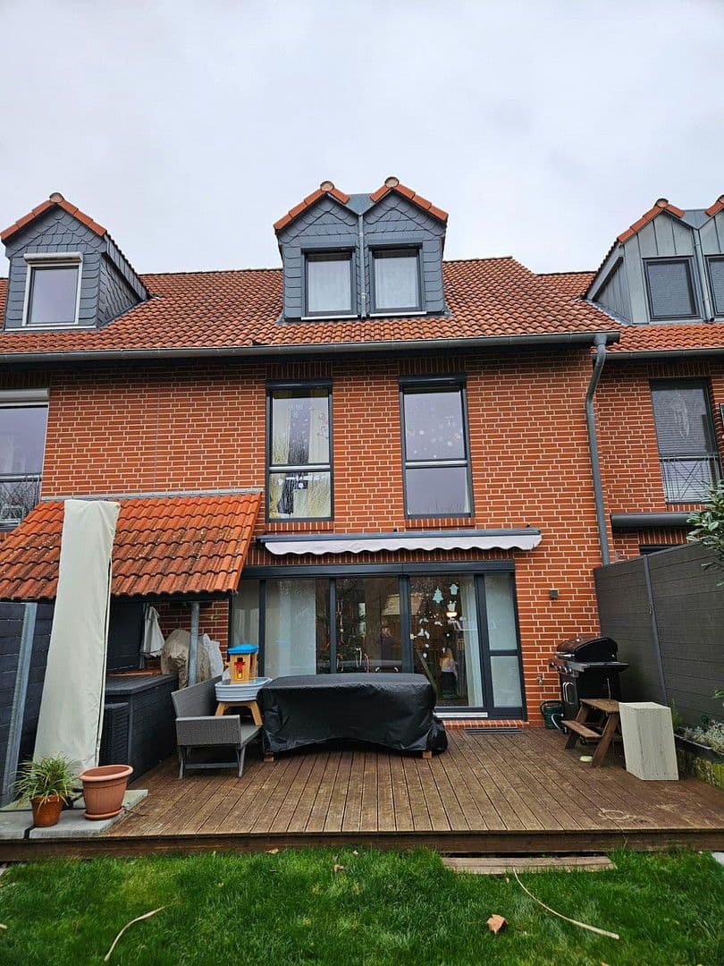 Predaj domu 140 m², pozemek 289 m², Neustadt am Rübenberge, Dolné Sasko Predaj domu 140 m², pozemek 289 m², Neustadt am Rübenberge, Dolné Sasko