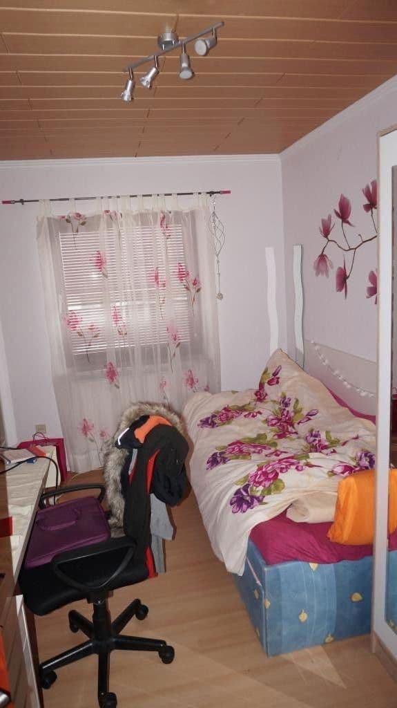 Predaj domu 96 m², pozemek 224 m², Falkenseer Chaussee, 174D, Berlin - Spandau, Berlín Predaj domu 96 m², pozemek 224 m², Falkenseer Chaussee, 174D, Berlin - Spandau, Berlín