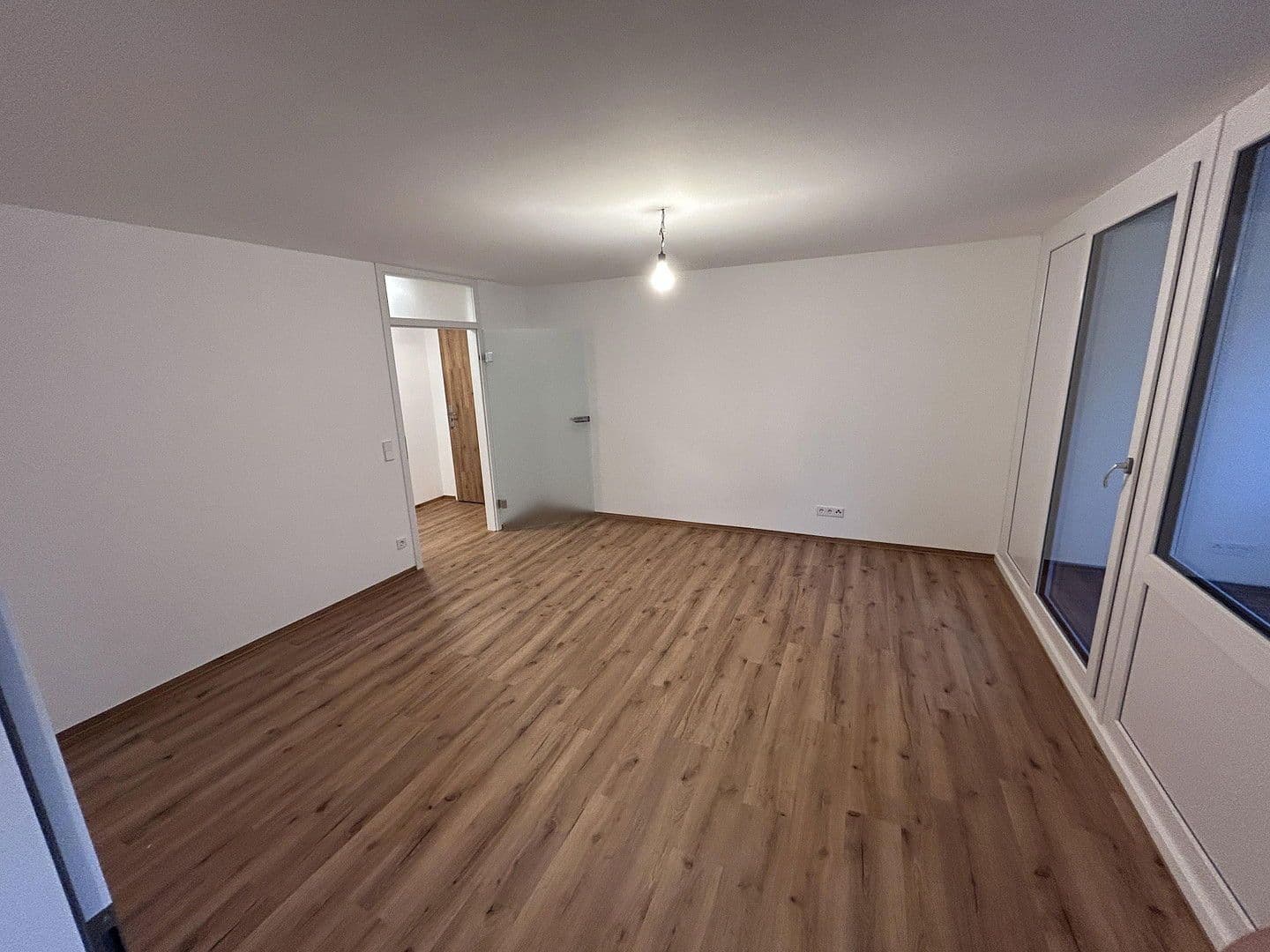 Prenájom bytu 2-izbový 74 m², Stuttgarter Straße 80, Geislingen an der Steige, Bádensko-Wurttembersko Prenájom bytu 2-izbový 74 m², Stuttgarter Straße 80, Geislingen an der Steige, Bádensko-Wurttembersko