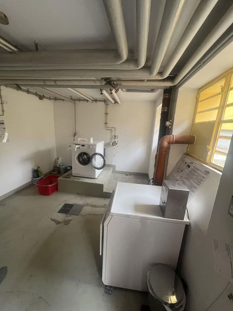 Prenájom bytu 1-izbový 71 m², Königswarter Str 35, München, Bavorsko Prenájom bytu 1-izbový 71 m², Königswarter Str 35, München, Bavorsko