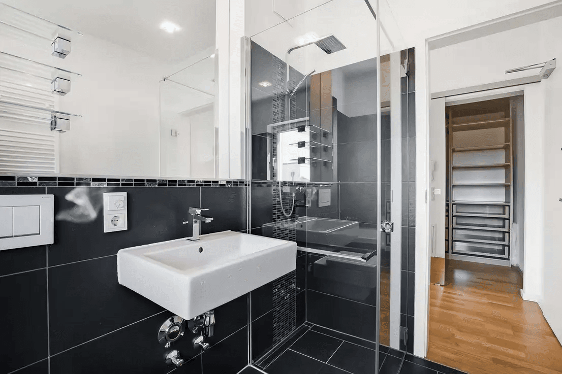 Prenájom bytu 2-izbový 67 m², Spandauer Damm 237, Berlin, Berlín Prenájom bytu 2-izbový 67 m², Spandauer Damm 237, Berlin, Berlín