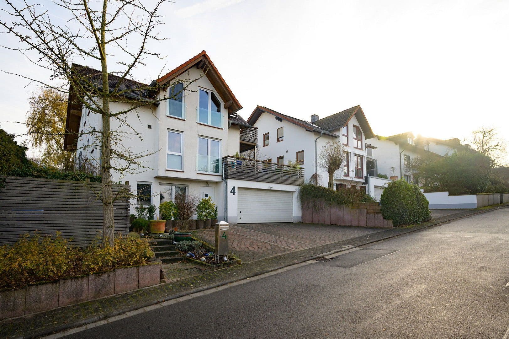 Predaj domu 240 m², pozemek 627 m², Wingertsweg 4, Roßdorf, Hesensko Predaj domu 240 m², pozemek 627 m², Wingertsweg 4, Roßdorf, Hesensko