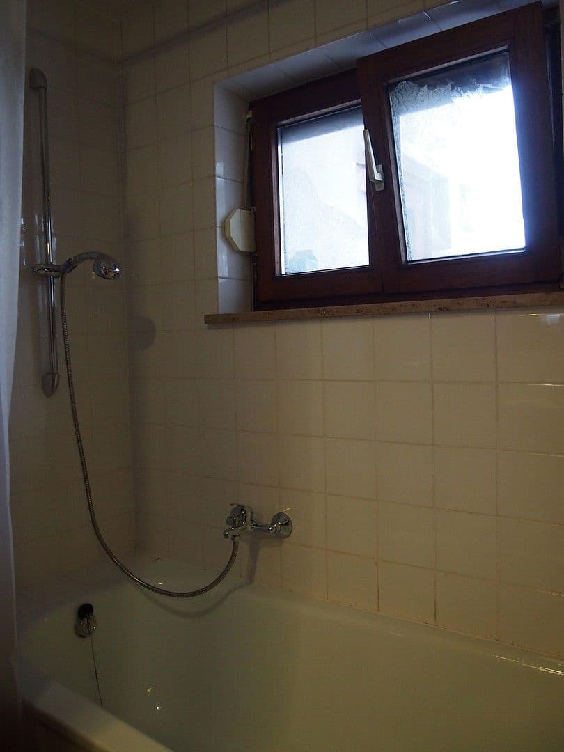 Prenájom bytu 3-izbový 65 m², Fürstenfeldbruck, Bavorsko Prenájom bytu 3-izbový 65 m², Fürstenfeldbruck, Bavorsko