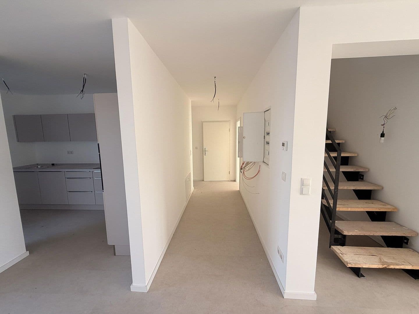 Prenájom bytu 4-izbový 144 m², Neuhofer Straße 45, Mannheim, Bádensko-Wurttembersko Prenájom bytu 4-izbový 144 m², Neuhofer Straße 45, Mannheim, Bádensko-Wurttembersko