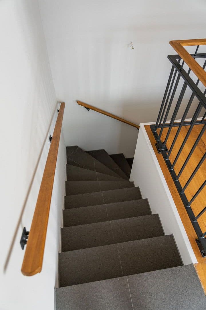 Predaj bytu 2-izbový 81 m², Einbecker Str. 45, Berlin, Berlín Predaj bytu 2-izbový 81 m², Einbecker Str. 45, Berlin, Berlín