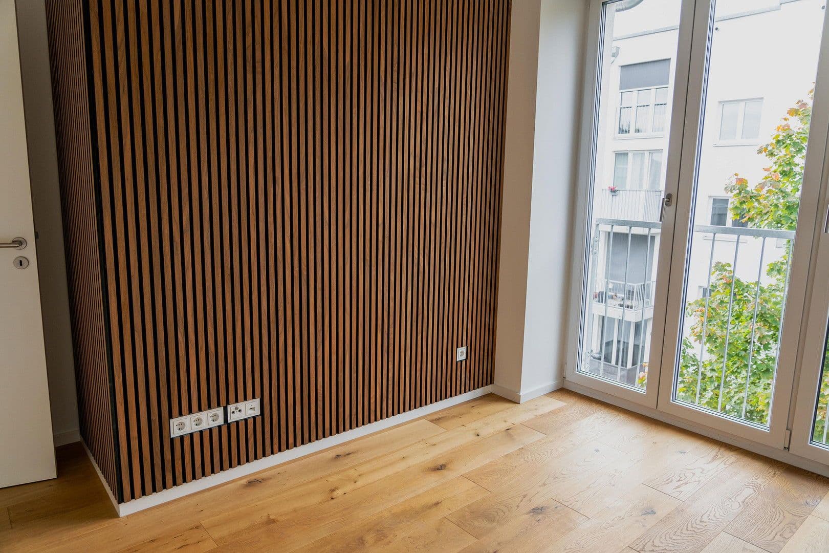 Predaj bytu 2-izbový 81 m², Einbecker Str. 45, Berlin, Berlín Predaj bytu 2-izbový 81 m², Einbecker Str. 45, Berlin, Berlín