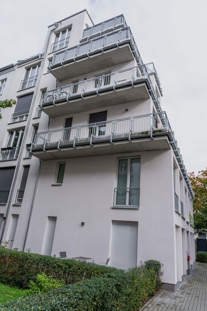 Predaj bytu 2-izbový 81 m², Einbecker Str. 45, Berlin, Berlín Predaj bytu 2-izbový 81 m², Einbecker Str. 45, Berlin, Berlín