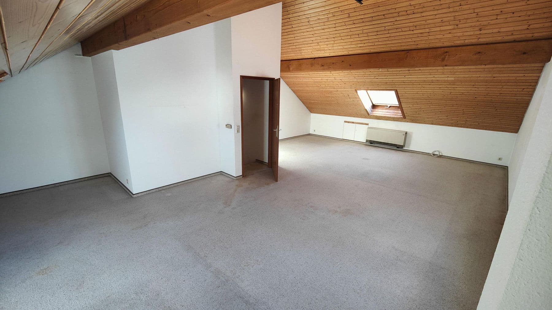 Predaj domu 185 m², pozemek 309 m², Stöfflerweg 29 a, Stuttgart - Möhringen, Bádensko-Wurttembersko Predaj domu 185 m², pozemek 309 m², Stöfflerweg 29 a, Stuttgart - Möhringen, Bádensko-Wurttembersko