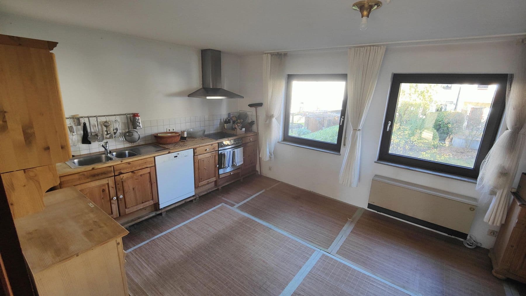 Predaj domu 185 m², pozemek 309 m², Stöfflerweg 29 a, Stuttgart - Möhringen, Bádensko-Wurttembersko Predaj domu 185 m², pozemek 309 m², Stöfflerweg 29 a, Stuttgart - Möhringen, Bádensko-Wurttembersko