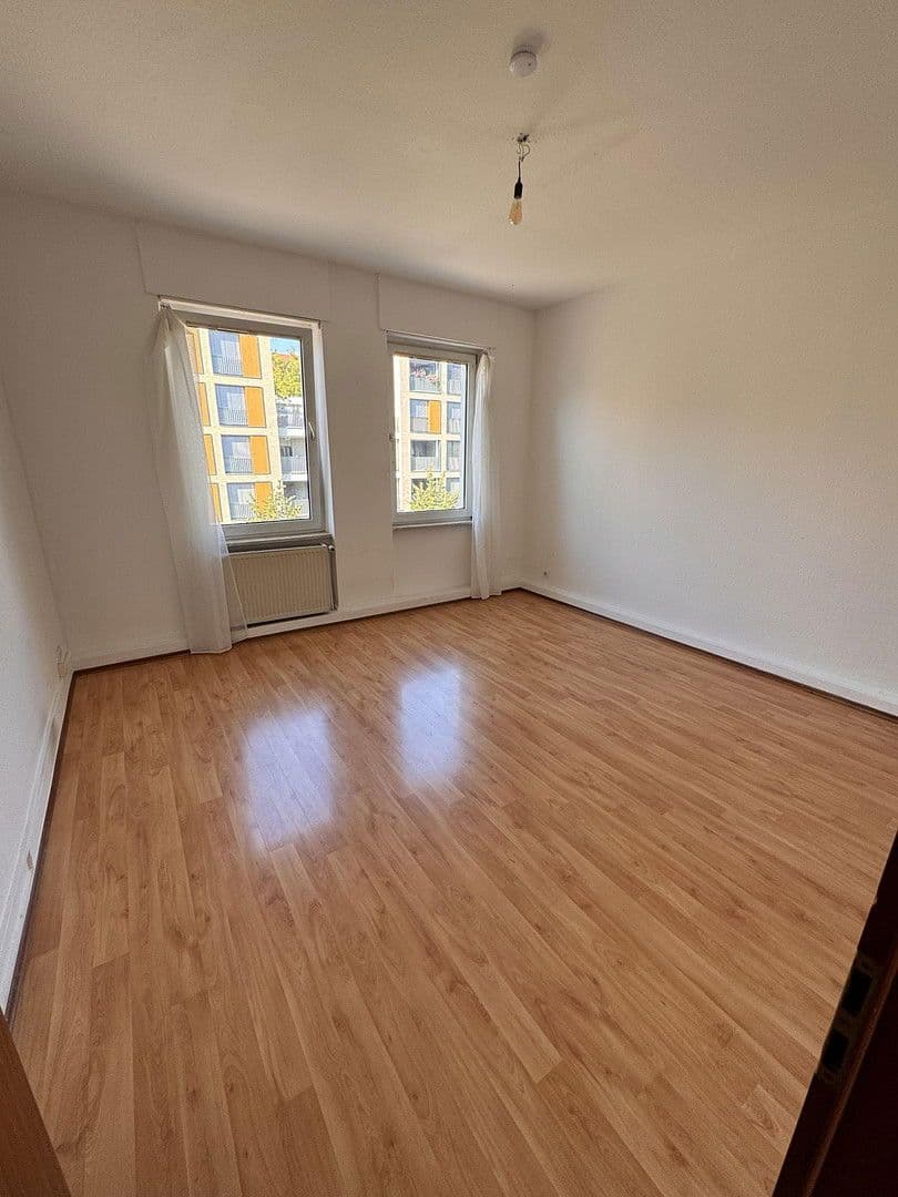 Prenájom bytu 3-izbový 85 m², Salierstr. 59, Pforzheim, Bádensko-Wurttembersko Prenájom bytu 3-izbový 85 m², Salierstr. 59, Pforzheim, Bádensko-Wurttembersko