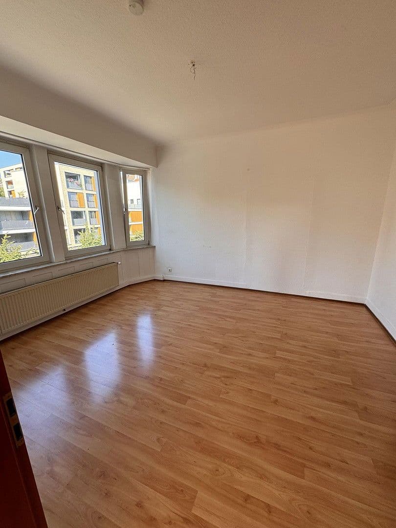 Prenájom bytu 3-izbový 85 m², Salierstr. 59, Pforzheim, Bádensko-Wurttembersko Prenájom bytu 3-izbový 85 m², Salierstr. 59, Pforzheim, Bádensko-Wurttembersko