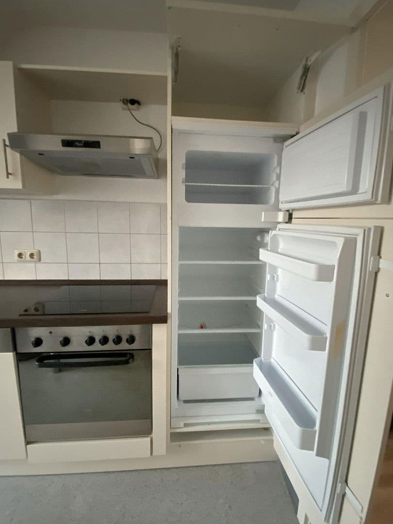 Prenájom bytu 2-izbový 40 m², Altenburger Straße 7, Schmölln, Durínsko Prenájom bytu 2-izbový 40 m², Altenburger Straße 7, Schmölln, Durínsko